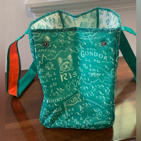 NWT lug Mini Rover based on a Tolkien fantasy. Limited edition print - Picture 4 of 9